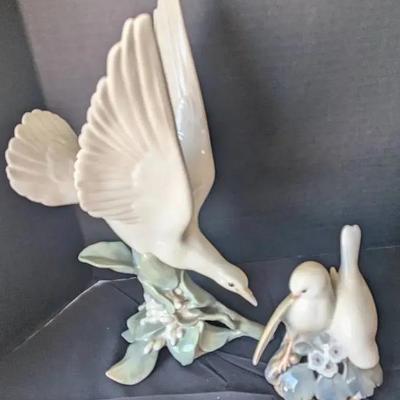 Sale Photo Thumbnail #11: Lladró and Royal Copenhagen porcelain bird figurines