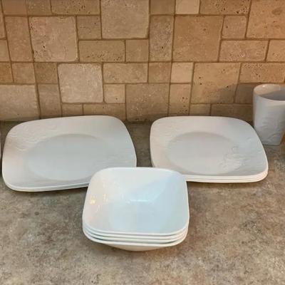 Corelle Dinner Ware