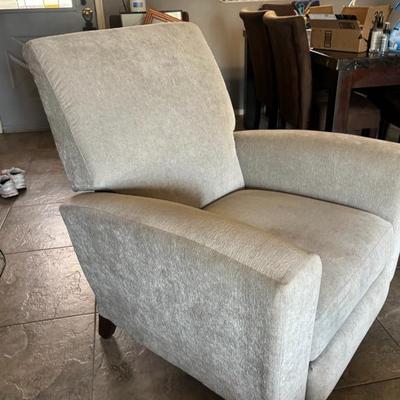 Sale Photo Thumbnail #25