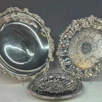 Vintage Sheridan Silver Plated Serving Trays 