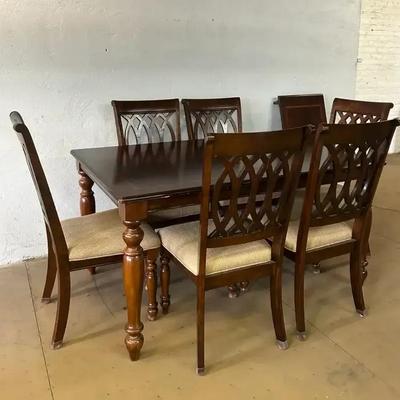 Neoclassical Style Mahogany Finish Extension Dining Table With Leaf And Six Side Chairs