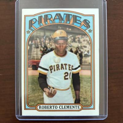 1972 Topps Baseball Card. Roberto Clemente - Pittsburgh Pirates. Card #309