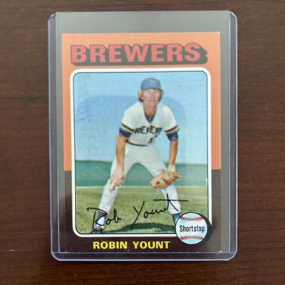 1975 Topps Baseball Card. Robin Yount Rookie Card - Milwaukee Brewers. Card #223