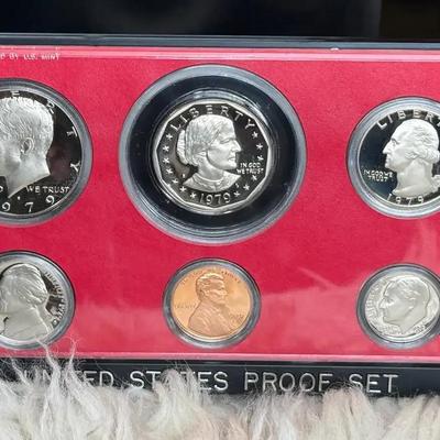 Two 1979 united states proof sets
