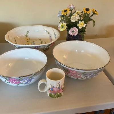 Kitchenware Lot: CorningWare, Pfaltzgraff, Otagiri Japan & Blue Floral Decor
