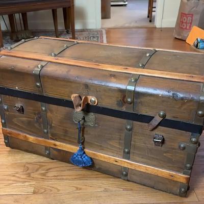 Antique Dome-Top Steamer Trunk – Wood & Iron Hardware