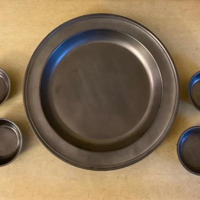 Stieff Pewter "Historic Newport" Reproduction Set - Large Charger & 4 Small Bowls