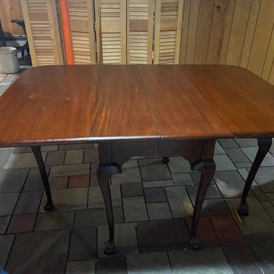 Drop-Leaf Dining Table - Ball & Claw Feet - Queen Anne Style