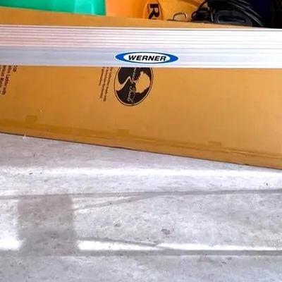 Werner collapsible bench/step stool 