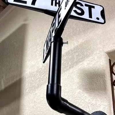 27th Street And Maple Avenue Street Sign 