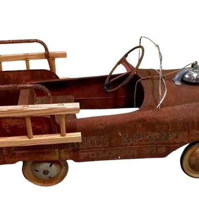 Vintage Rustic Murray Fire Chief Pedal Car