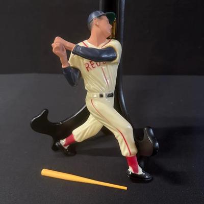 Ted Williams Red Sox #9 (Loose Bat) Hartland Plastics Figurine