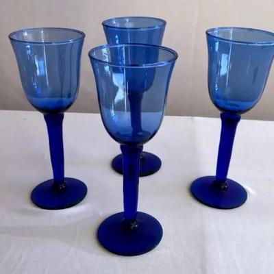 4 Long Stemmed Cobalt Blue Blown Wine Glasses 