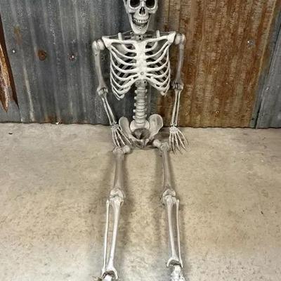 Posable 6 Foot Skeleton Decor