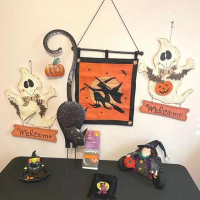 Halloween Decor