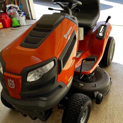 Husqvarna Model YTA 18542 Riding Lawn Mower - 42" Deck