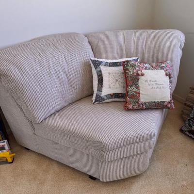 Sale Photo Thumbnail #42