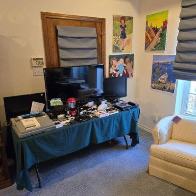 Sale Photo Thumbnail #32: Brother WP-760D Word Processor