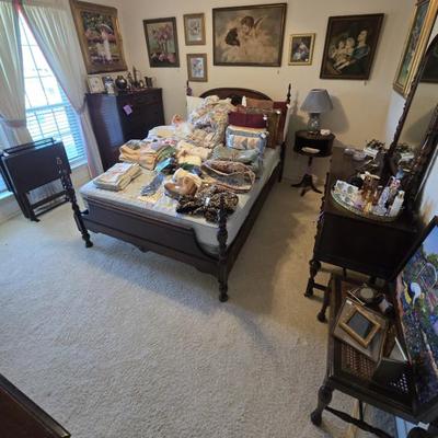 Sale Photo Thumbnail #75: Antique Mahogany Four-poster Full Bed with Dresser and 4-drawer Mirror Vanity