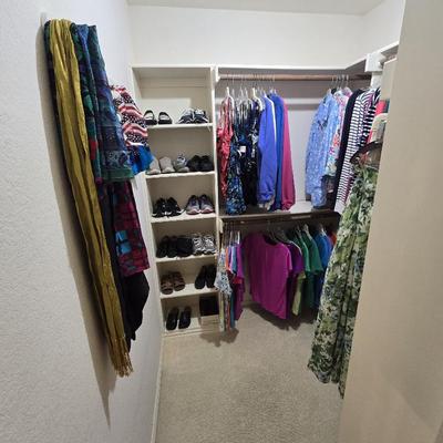 Sale Photo Thumbnail #99