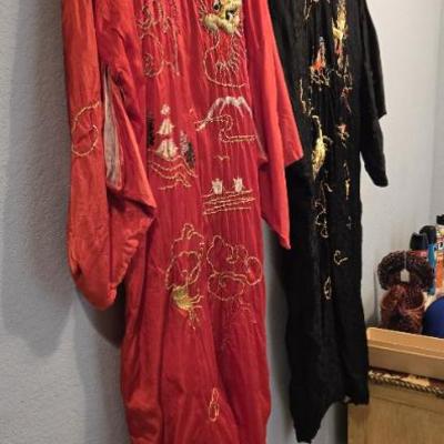 Sale Photo Thumbnail #94: Vintage 1940s Japanese Kimono Robe