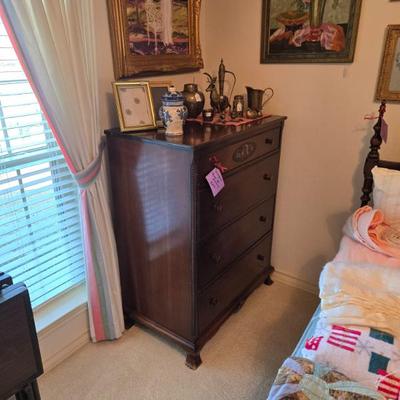 Sale Photo Thumbnail #80: Antique Mahogany Dresser
