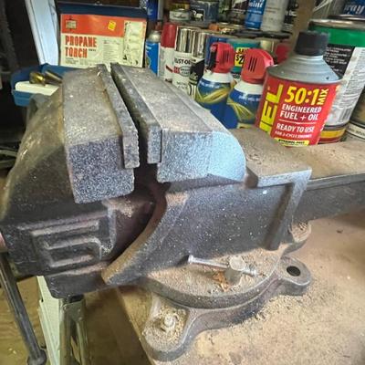 Sale Photo Thumbnail #538