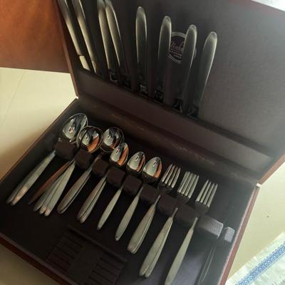 Sale Photo Thumbnail #216