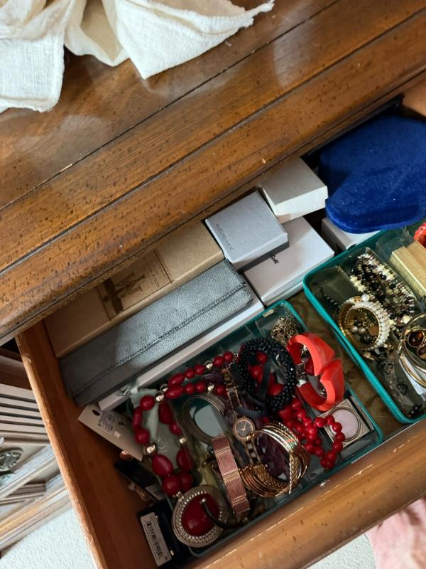 Sale Photo Thumbnail #21