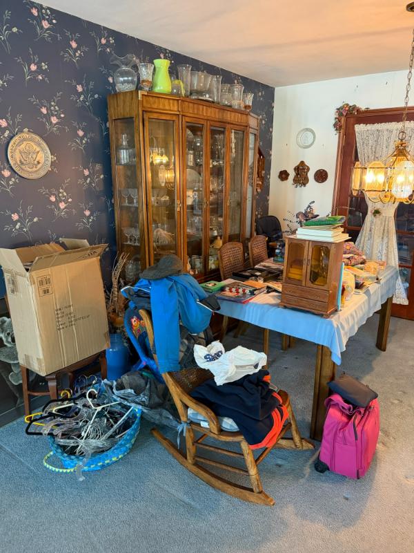 Sale Photo Thumbnail #4