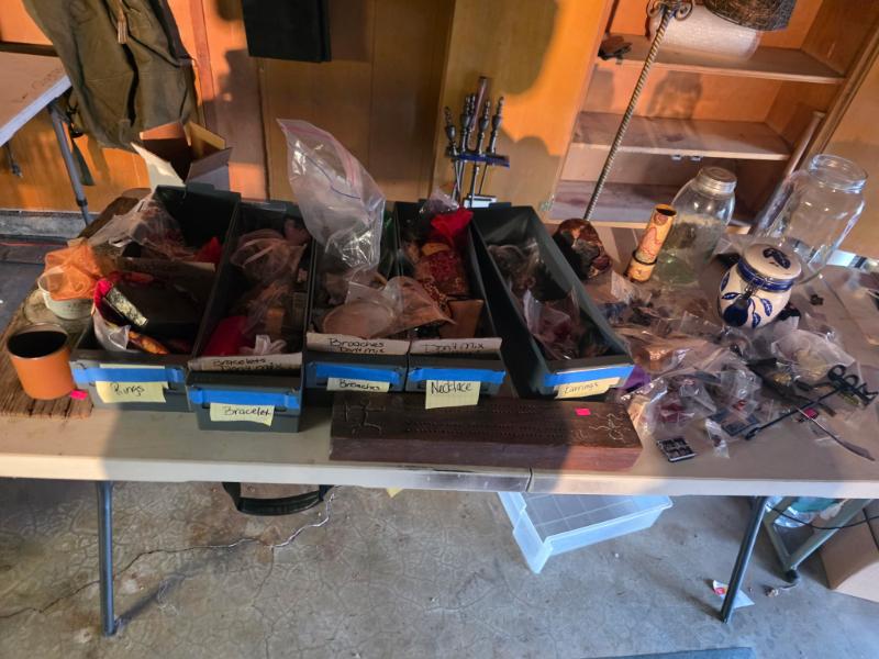 Sale Photo Thumbnail #11