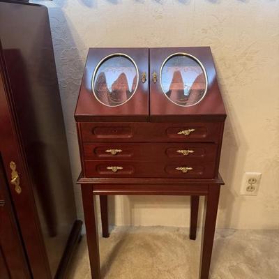 Sale Photo Thumbnail #48