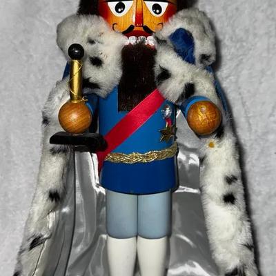 Large Handcrafted Nutcracker – King Ludwig II of Bavaria – Velvet Cape, Crowned Figure (Approx. 18”)