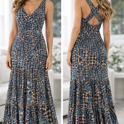 Let Me Be Geometric Print Sleeveless Maxi Dress – XS