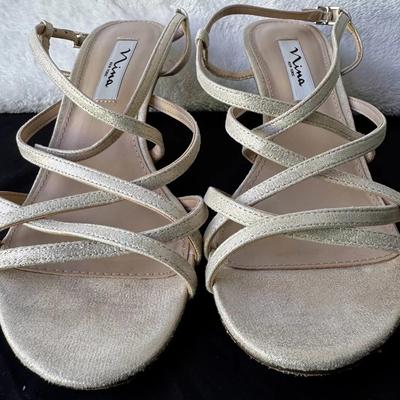 Nina New York Gold Strappy Heeled Sandals – Women’s US 8.5M (Leather Sole) 