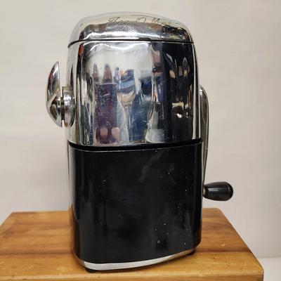 Vogue Model "Ice-O-Mat 