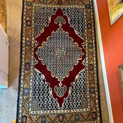 Persian Qum Area Rug -Geometric Medallion Pattern Mid 1900's 
