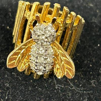 BJ004 18KT HGE Beehive Ring with Rhinestone