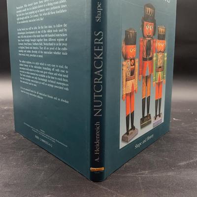 AY123E Adult Heidenreich Nutcrackers 