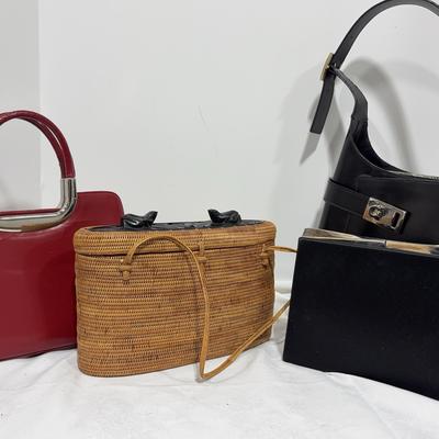 AT833 Sunday Handbags 