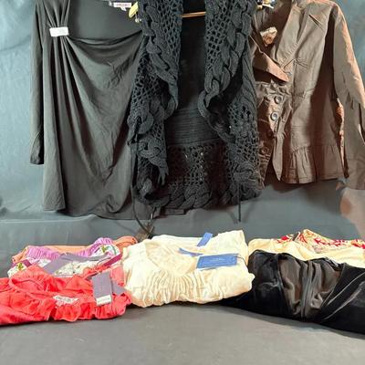 BN842 Women Clothing! Tops And More! 