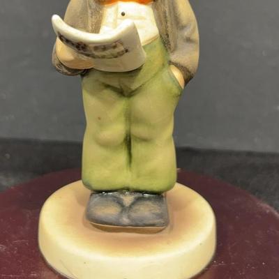 BG026 M.J. Hummel Figurine (Soloist )