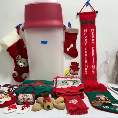 BQ102 Christmas Stockings, Wrapping Paper Keeper & More