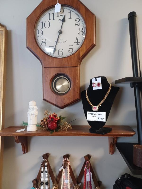 Sale Photo Thumbnail #36