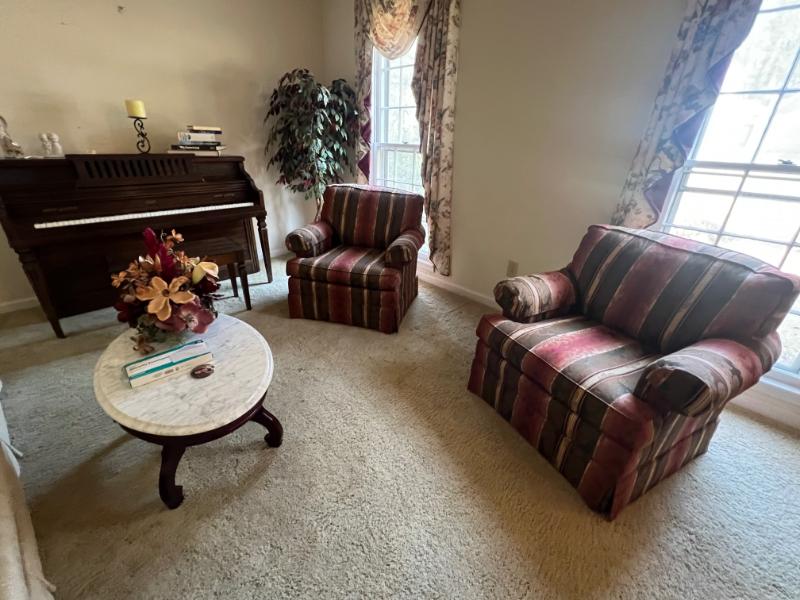 Sale Photo Thumbnail #144