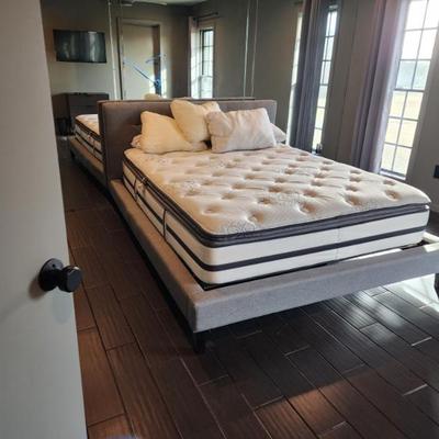 Sale Photo Thumbnail #36