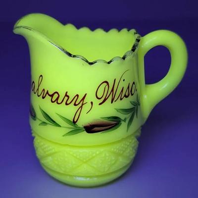 Heisey Uranium Custard Glass Souvenir Pitcher 