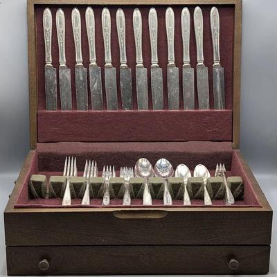 Community Plate Flatware Set and Chest