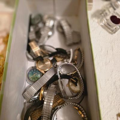 Sale Photo Thumbnail #36