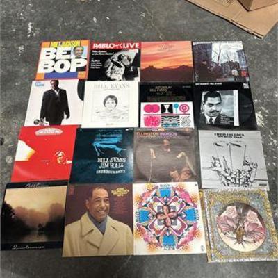 Sale Photo Thumbnail #108